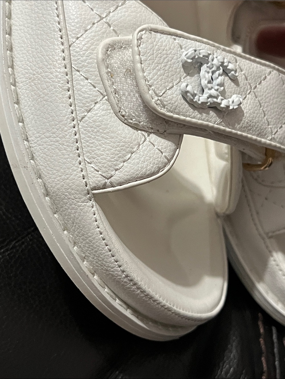 Fashion White Quilted Logo Strap Sandals - Picture 5 of 11